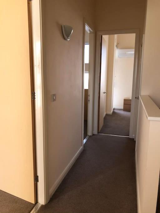 Great House + Air Conditioning + Free Car Parking Manchester Eksteriør billede